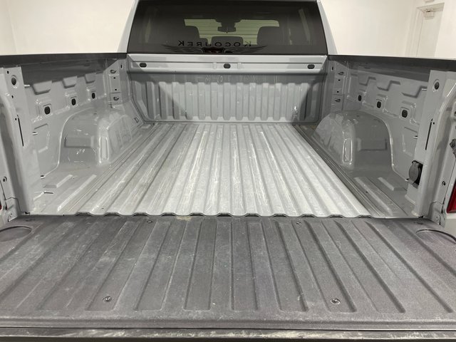 Used 2024 Chevrolet Silverado 1500 LT AWD/4WD image 24