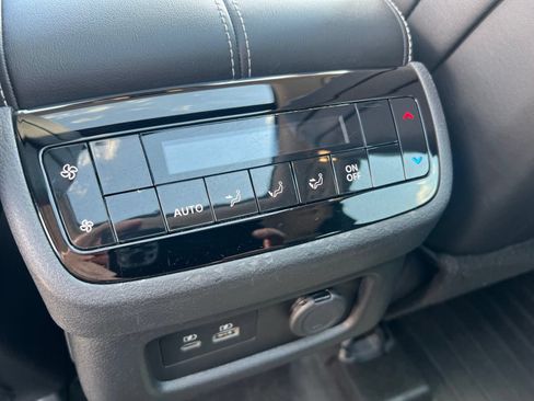 Used 2024 INFINITI QX60 Luxe w/ Vision Package AWD/4WD image 16