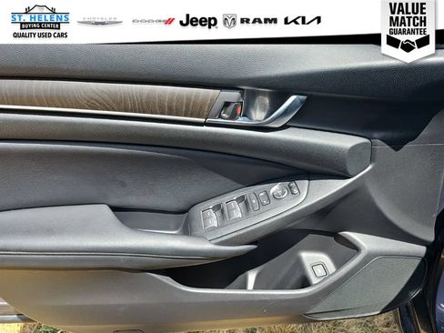 Used 2018 Honda Accord EX image 21