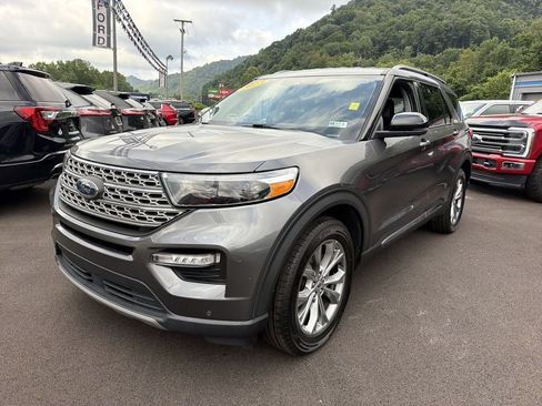 Used 2023 Ford Explorer Limited w/ Equipment Group 301A AWD/4WD image 10