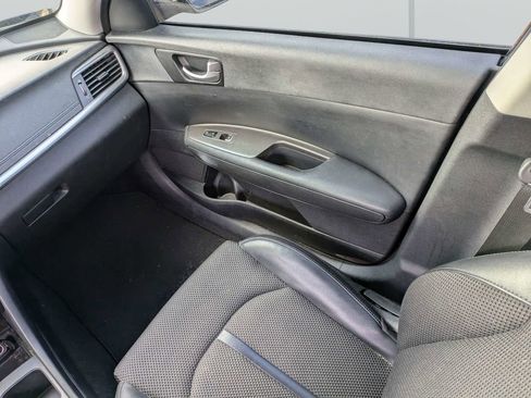 Used 2019 Kia Optima S w/ S Panoramic Sunroof Package image 15