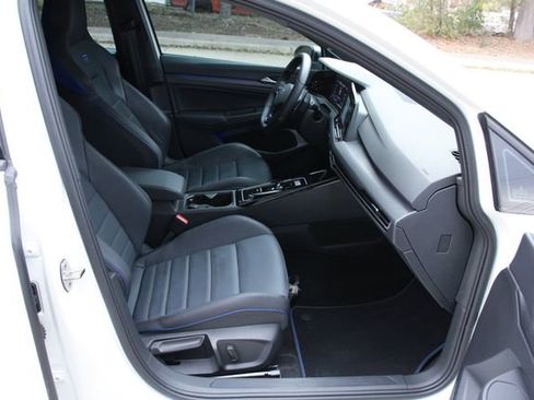 Used 2024 Volkswagen Golf R image 29