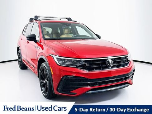 Used 2024 Volkswagen Tiguan SE R-Line AWD/4WD image 1