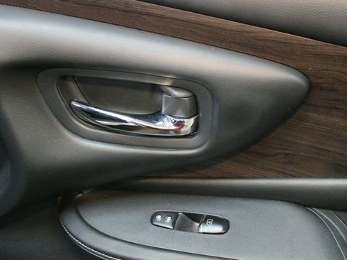 Used 2019 Nissan Murano SL image 9