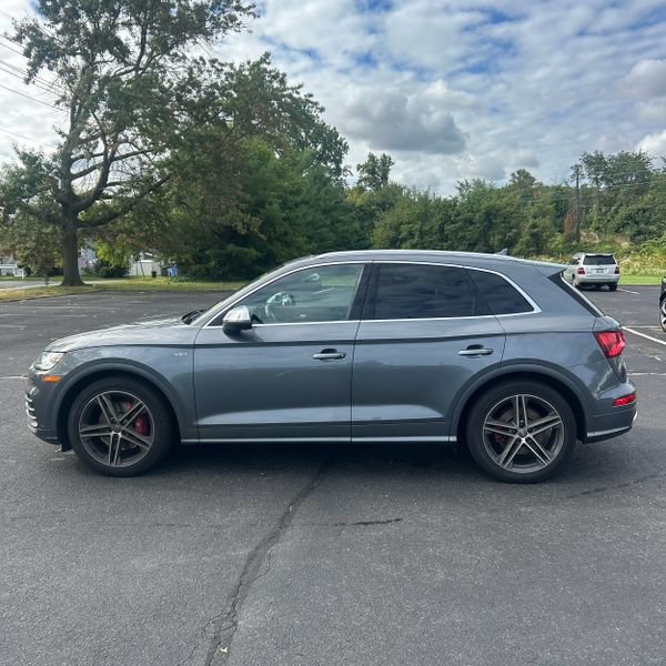 Used 2018 Audi SQ5 Premium Plus w/ S Sport Package AWD/4WD image 2