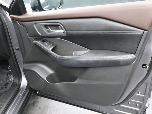 Used 2022 Nissan Rogue SL w/ SL Premium Package image 10