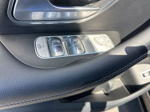 Used 2025 Mercedes-Benz GLE 350 4MATIC image 36