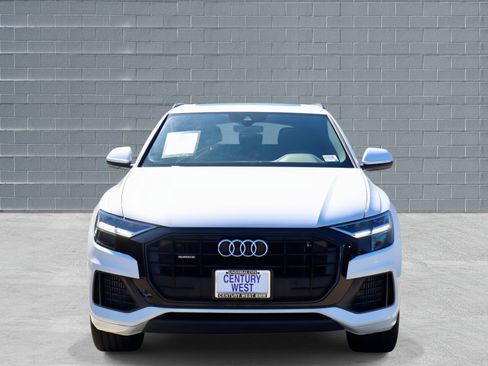Used 2020 Audi Q8 Premium image 3