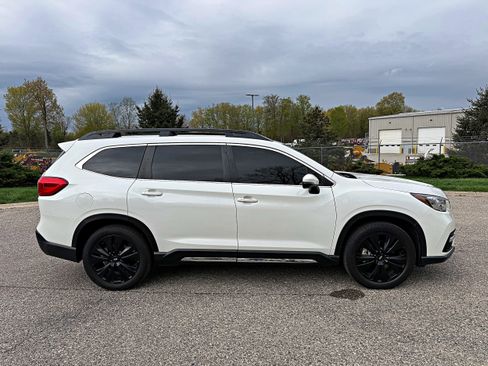 Used 2022 Subaru Ascent Limited w/ Technology Package AWD/4WD image 10