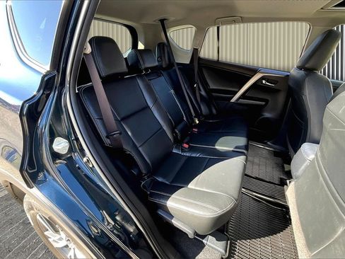 Used 2017 Toyota RAV4 XLE image 27