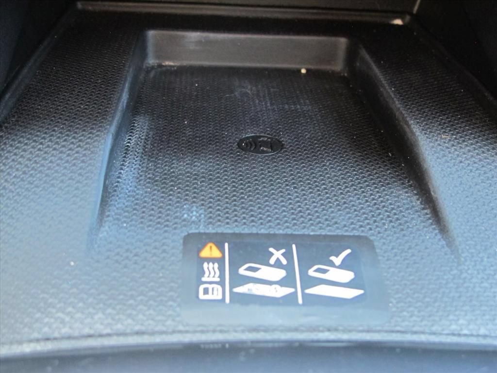 Used 2021 Chevrolet Blazer RS w/ Enhanced Convenience Package FWD image 16