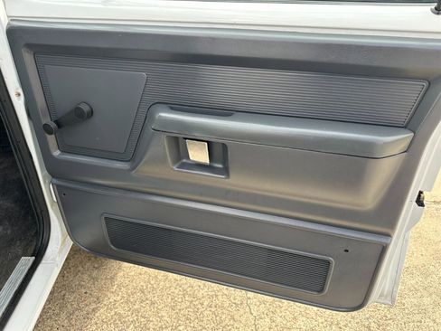 Used 1991 Dodge D/W Truck 250 image 43