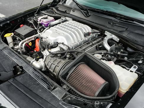 Used 2023 Dodge Challenger SRT Hellcat RWD image 25