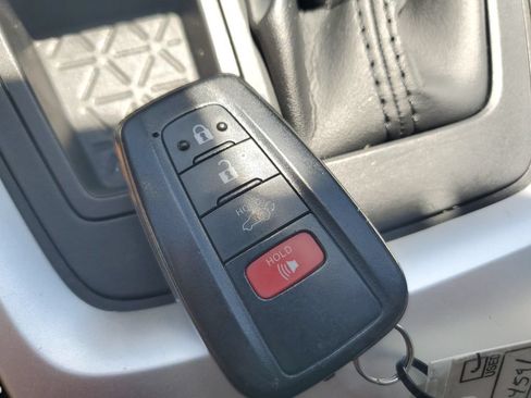 Used 2019 Toyota RAV4 Limited w/ Cold Weather Package FWD image 29
