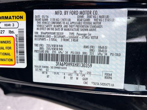 Used 2017 Ford Fusion SE image 31