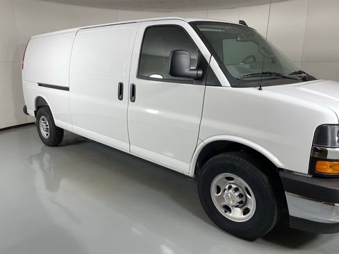 New 2025 Chevrolet Express 2500 w/ Driver Convenience Package image 11