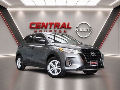 Certified 2025 Nissan Kicks Play S