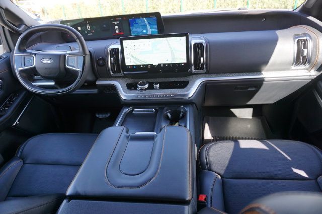 Used 2025 Ford Expedition Tremor AWD/4WD image 6