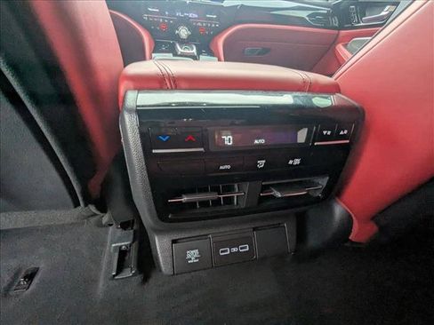 Used 2023 Acura MDX A-Spec image 18