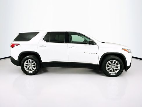 Used 2020 Chevrolet Traverse LS image 10