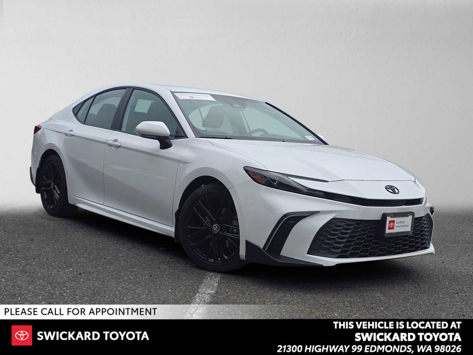 Used 2026 Toyota Camry SE w/ Convenience Package FWD image 1