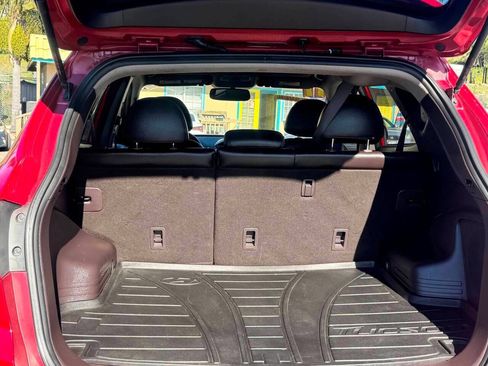 Used 2011 Hyundai Tucson GLS w/ Navigation Pkg 2 FWD image 10