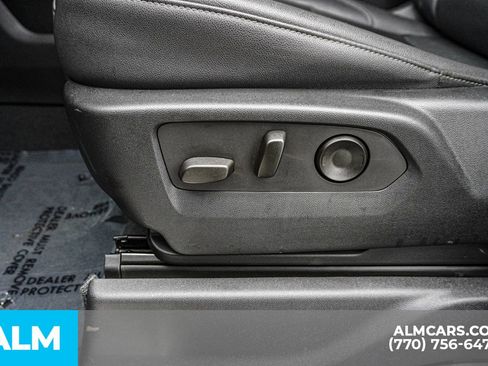 Used 2024 Chevrolet Silverado 2500 LTZ w/ LTZ Convenience Package image 36