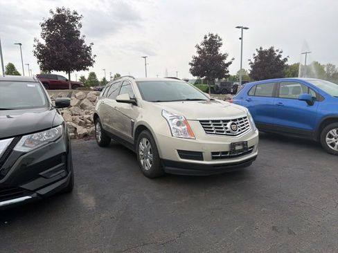Used 2013 Cadillac SRX FWD image 3