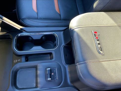 Used 2024 GMC Sierra 2500 AT4 w/ Technology Package image 14