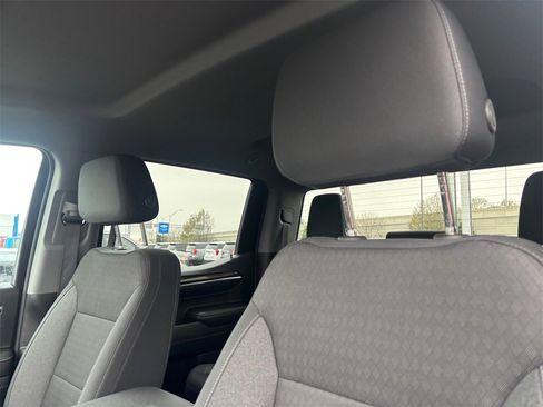 Used 2022 Chevrolet Silverado 1500 RST image 12