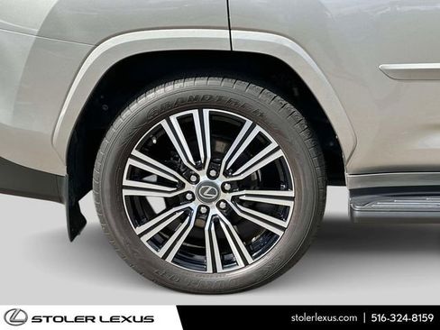 Used 2023 Lexus LX 600 4WD w/ Appearance Package image 11