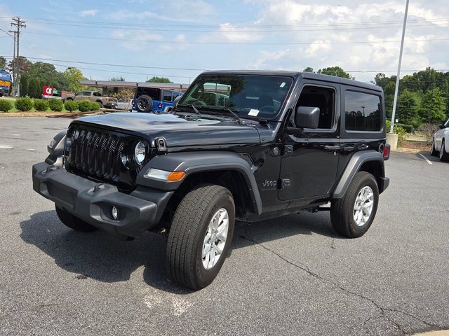 Used 2023 Jeep Wrangler Sport AWD/4WD image 3