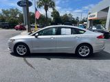 Used 2018 Ford Fusion SE image 4