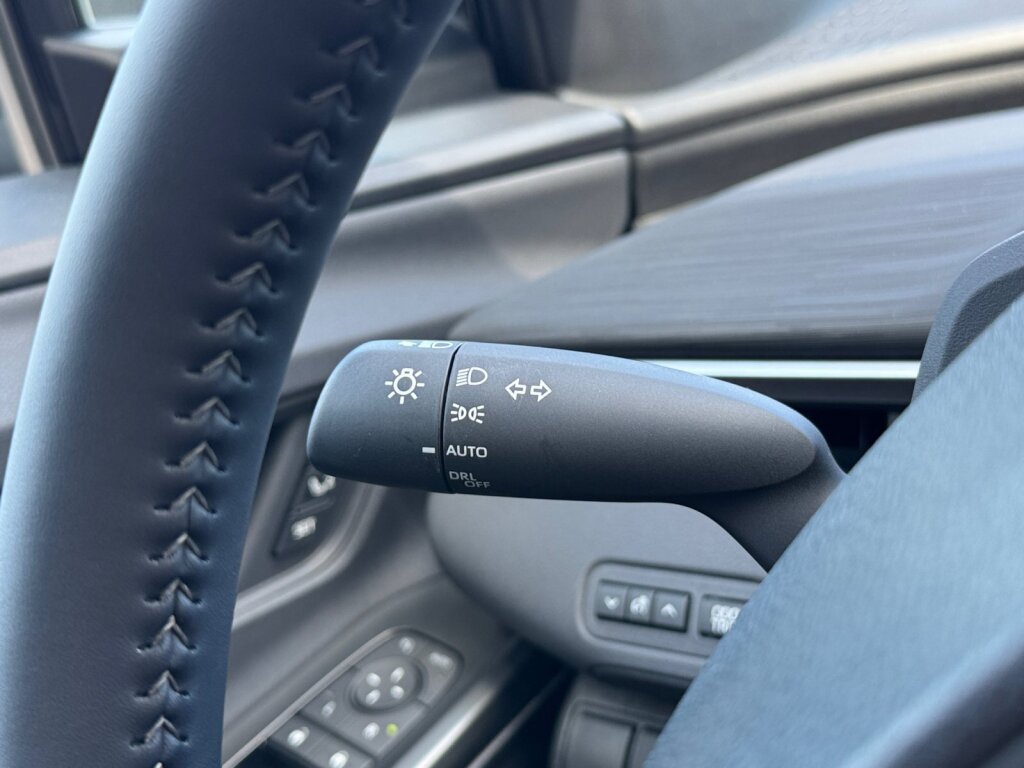 New 2026 Toyota C-HR AWD/4WD image 19