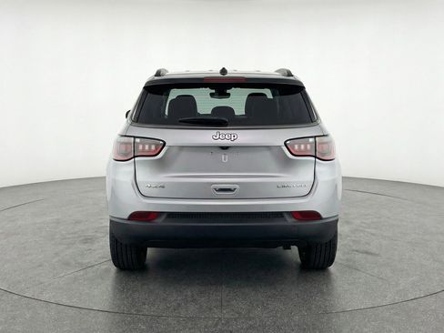 Used 2025 Jeep Compass Limited AWD/4WD image 7