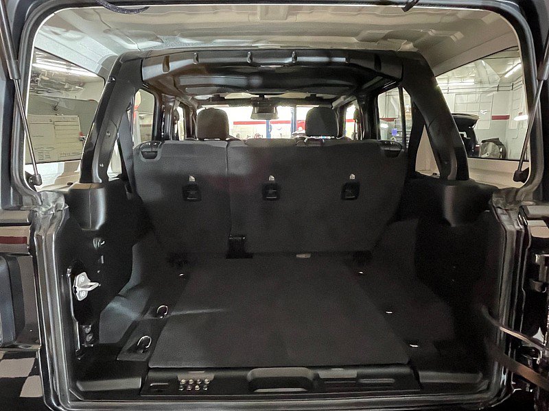 Used 2025 Jeep Wrangler Unlimited Sport AWD/4WD image 6
