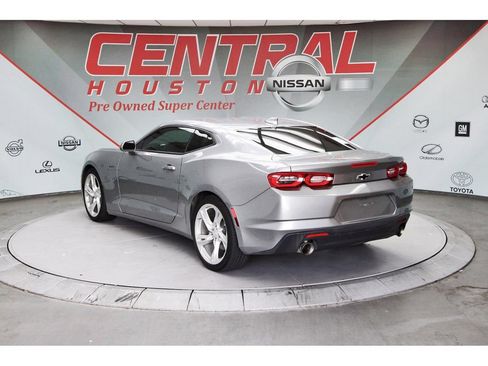 Used 2023 Chevrolet Camaro LT RWD image 3