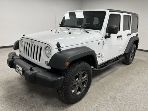 Used 2016 Jeep Wrangler Unlimited Sport w/ Connectivity Group image 6
