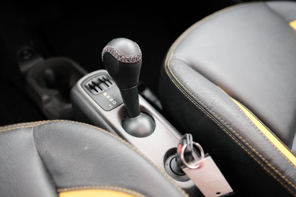 Used 2013 smart fortwo BRABUS RWD image 19