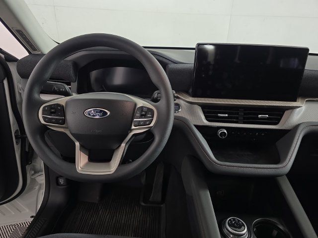 Used 2026 Ford Explorer Active AWD/4WD image 12