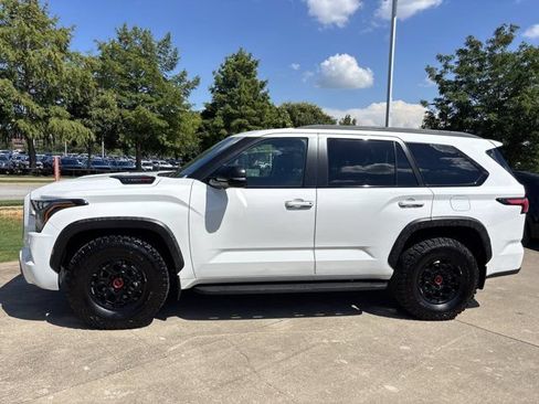 Used 2024 Toyota Sequoia TRD Pro AWD/4WD image 9