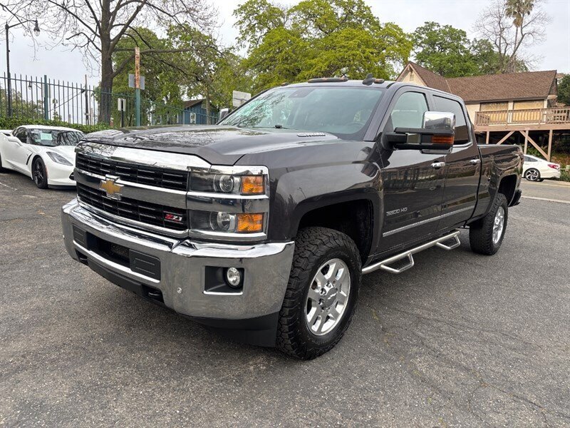 Used 2015 Chevrolet Silverado 3500 LTZ w/ Duramax Plus Package AWD/4WD image 3