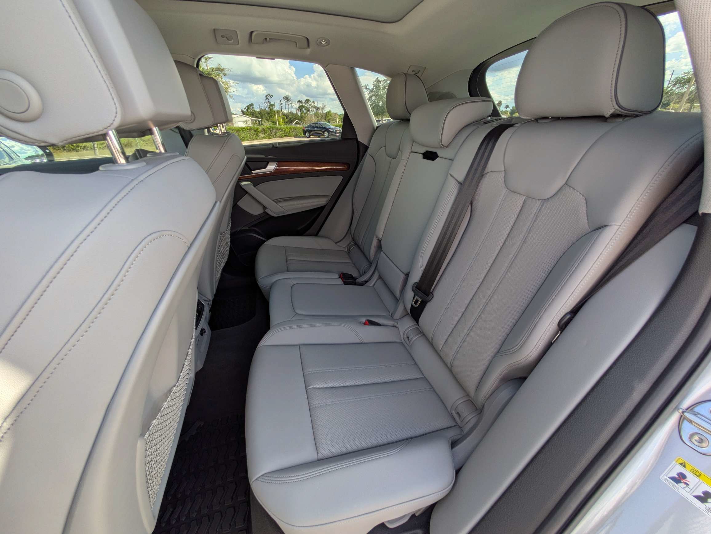 Used 2023 Audi Q5 2.0T Premium Plus w/ Premium Plus Package AWD/4WD image 14