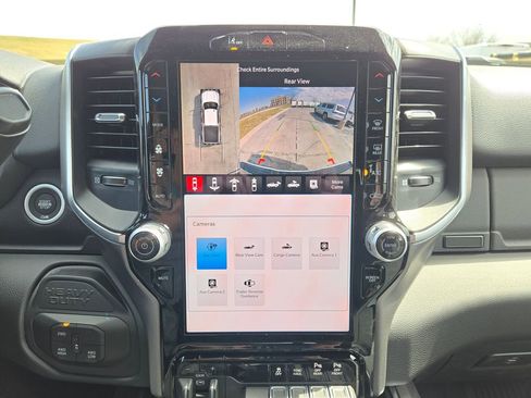 New 2026 RAM 2500 Big Horn AWD/4WD image 23