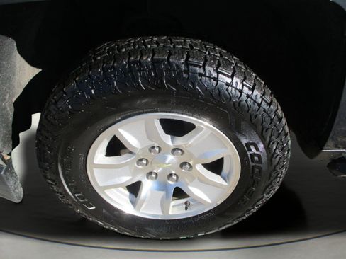 Used 2018 Chevrolet Silverado 1500 LT image 9