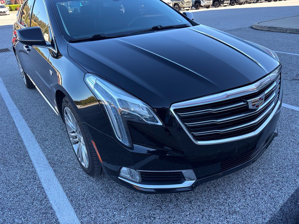 Used 2018 Cadillac XTS Luxury FWD image 2