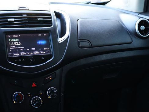 Used 2016 Chevrolet Trax LS w/ LPO, Cargo Package FWD image 41