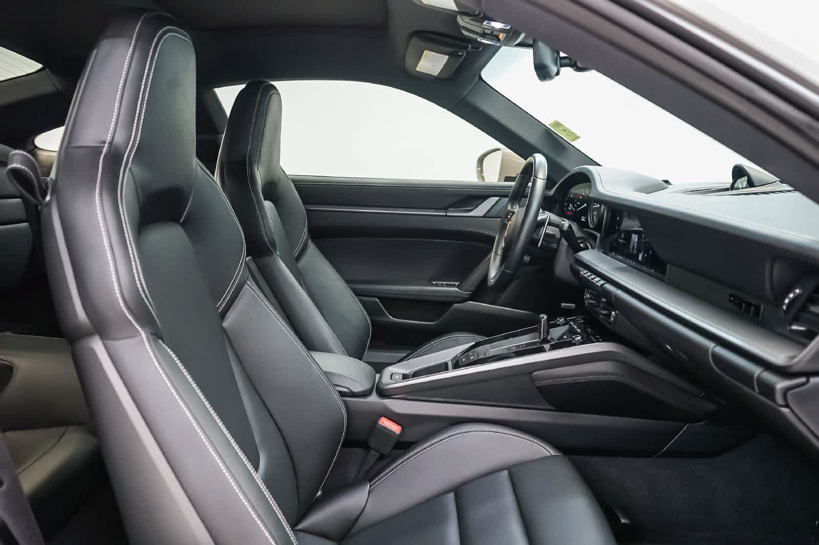 Certified 2022 Porsche 911 Carrera RWD image 22