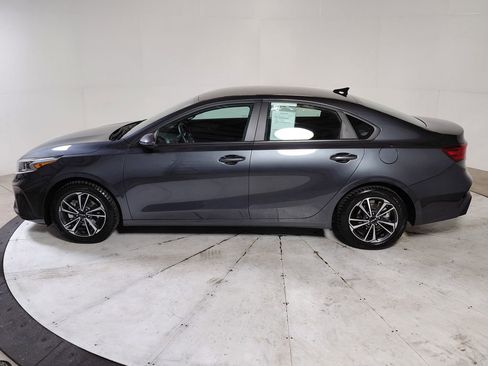 Used 2024 Kia Forte LXS w/ LXS Technology Package image 4