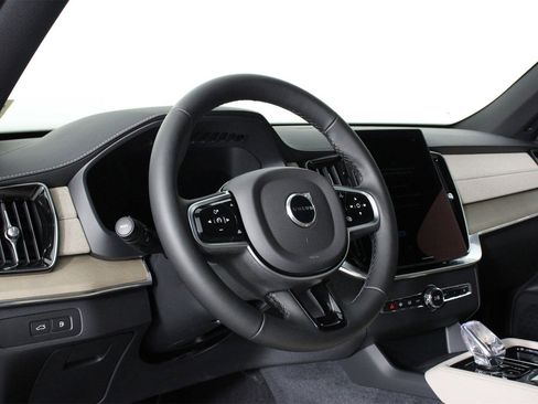 New 2026 Volvo XC90 T8 Plus image 8
